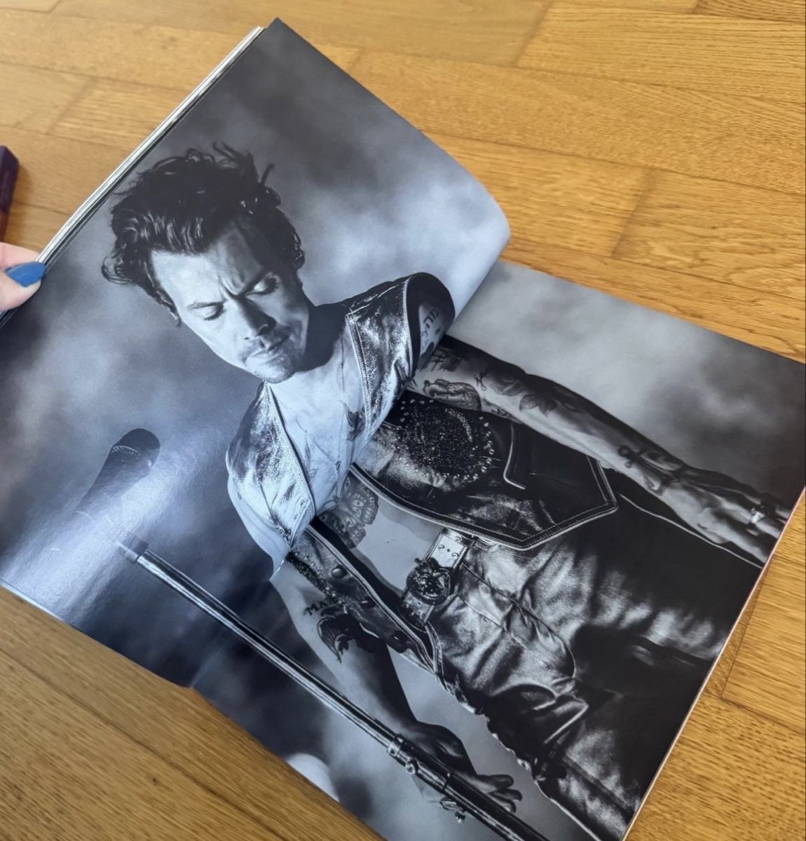 Riviste & Magazine: Harry Styles Magazin mit Poster – Nuovo (secondo la descrizione) da Sursee venduto da giu_205 1
