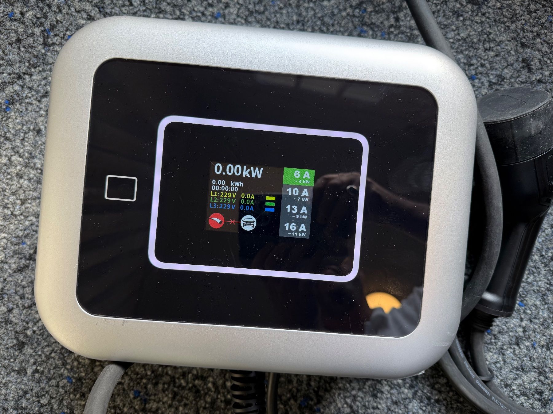 Chargeurs de batterie: Wallbox 11kW mit 5 Meter Typ 2 Kabel – D'occasion à Nürensdorf par Nuerensdorfer1978 1