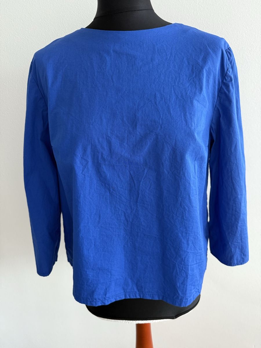 Blusen: Blaue Bluse Grösse S mit Kellerfalte – Neu (gemäss Beschreibung) aus Hergiswil NW von Labello01