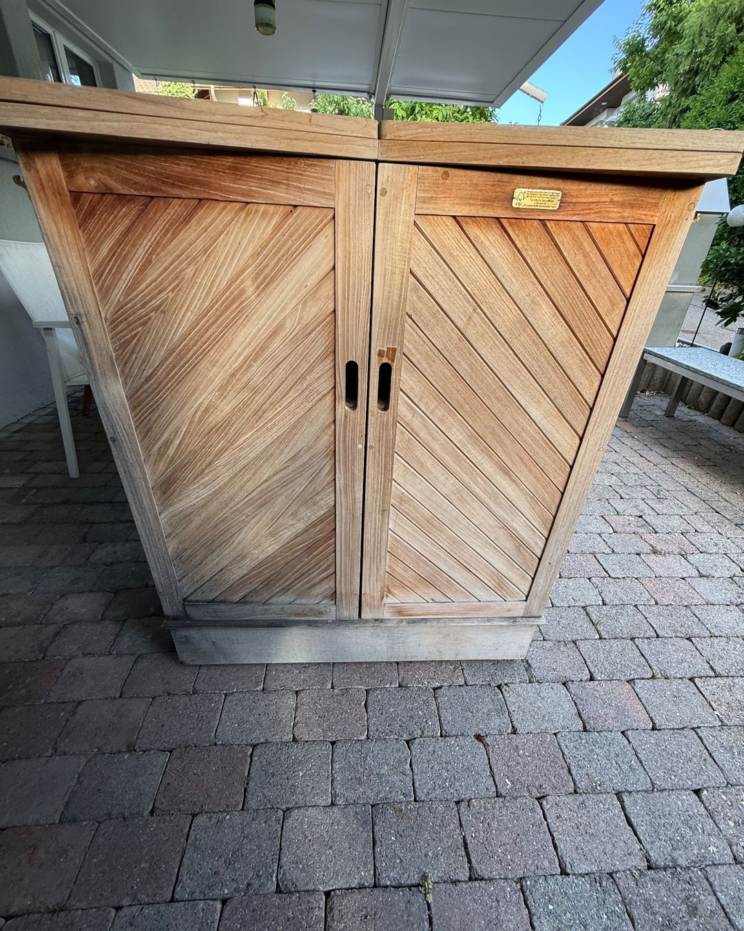 Pfister Cassettiere: Gartenbar, exklusiv by Pfister – Usato da Bergdietikon venduto da ulr_r9x5