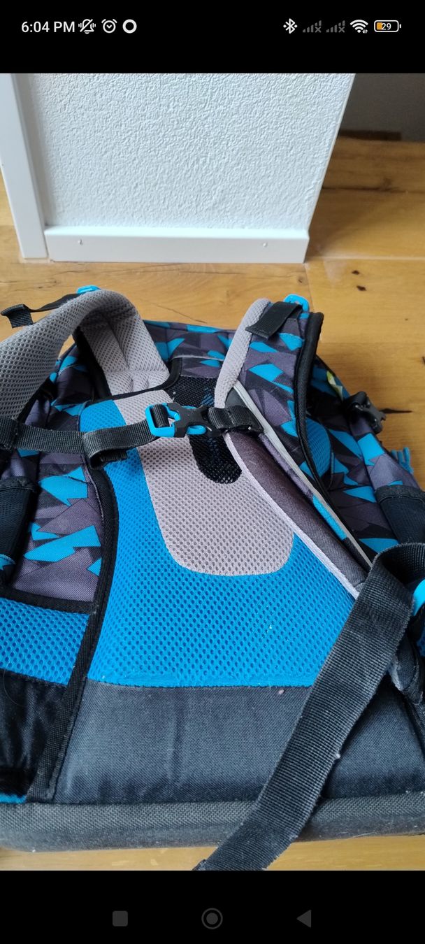 Satch Zaini: Satch Schulrucksack – Usato da Heerbrugg venduto da Krityu 1