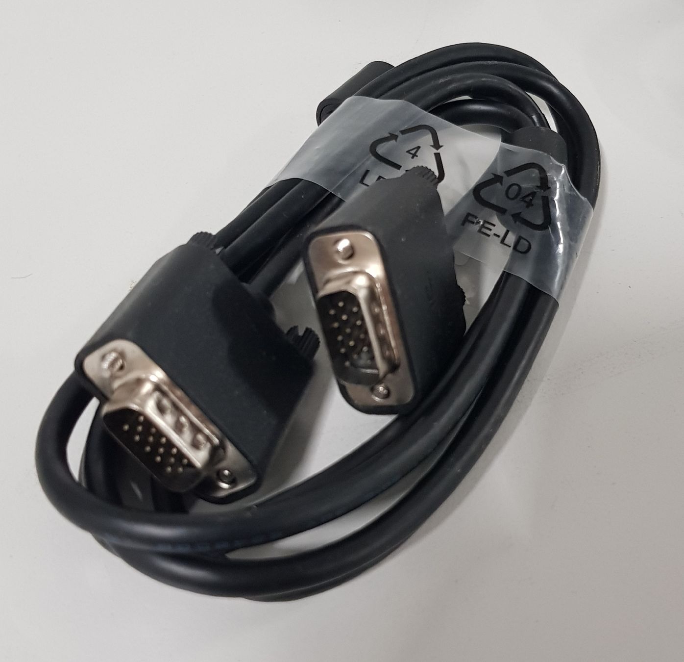 Cavi: VGA Kabel schwarz 150 cm im "10er Pack" – Nuovo (secondo la descrizione) da Dachsen venduto da Topparts1 1