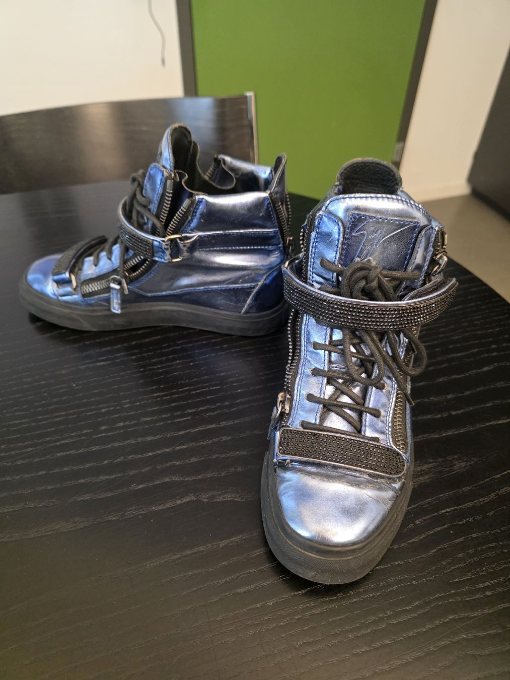 Zanotti Scarpe da donna: Giuseppe Zanotti Sneaker blau metallic Grösse 37 – Usato da Zürich venduto da zaha82 1