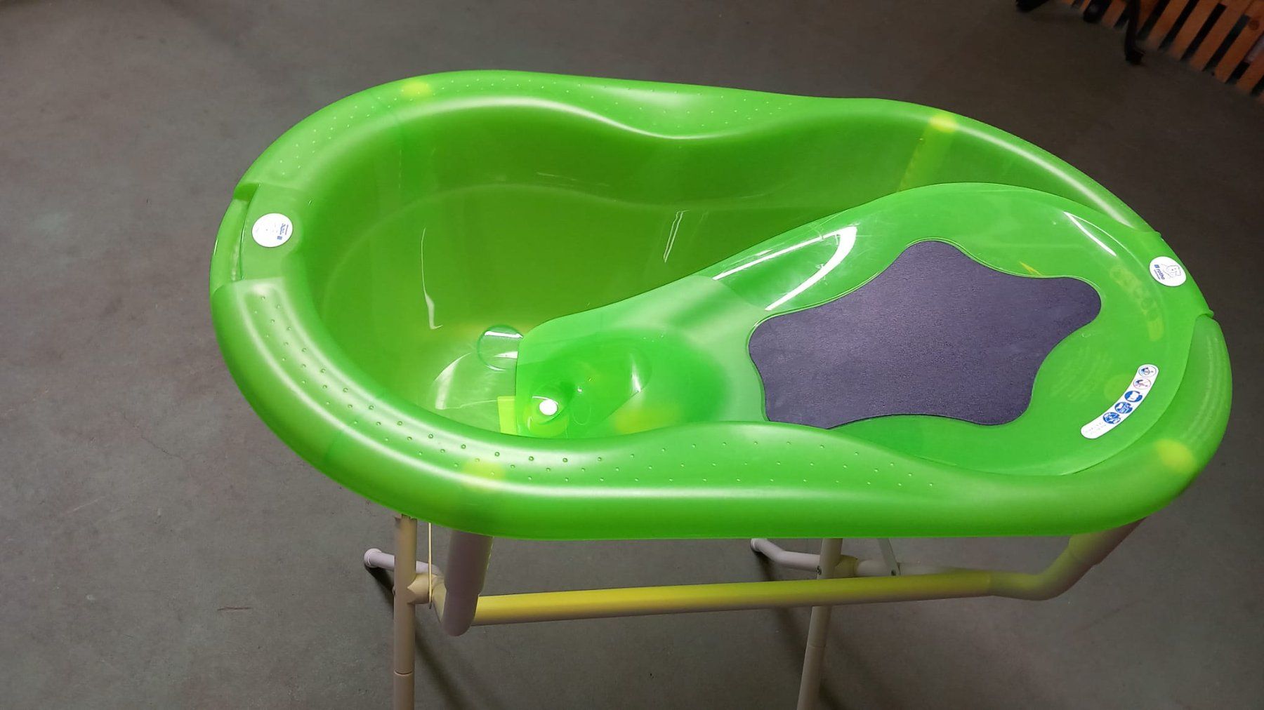 Badewannen: Babybadewanne – Gebraucht aus Kriens von Chleusu 2