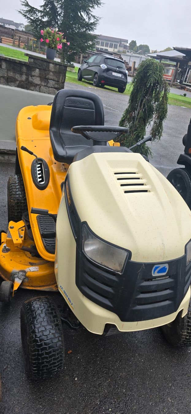 Rasenmäher: Cub Cadet Aufsitzmäher CC 1024,! – Gebraucht aus Rain von Fafan069 1
