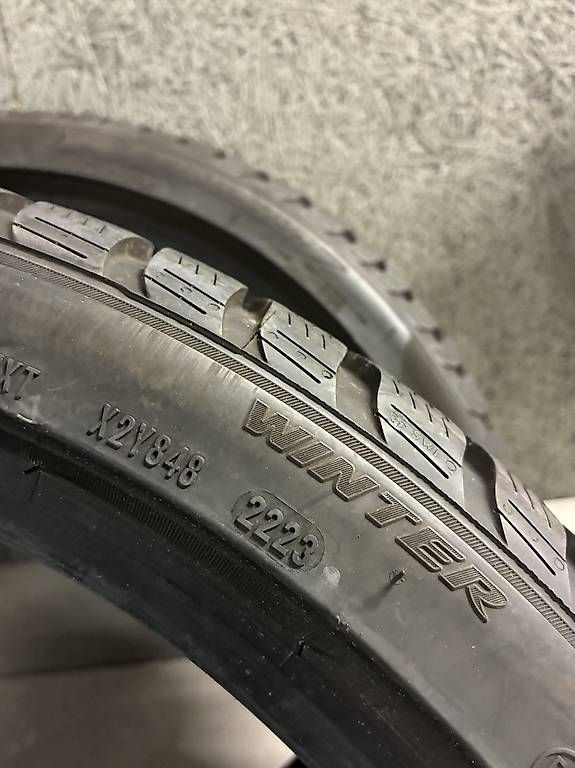 Altro in Scrittura & Disegno: Winterreifen Pirelli 225 40 19 – Usato da Neuenhof venduto da Gt5.Performance_ 1