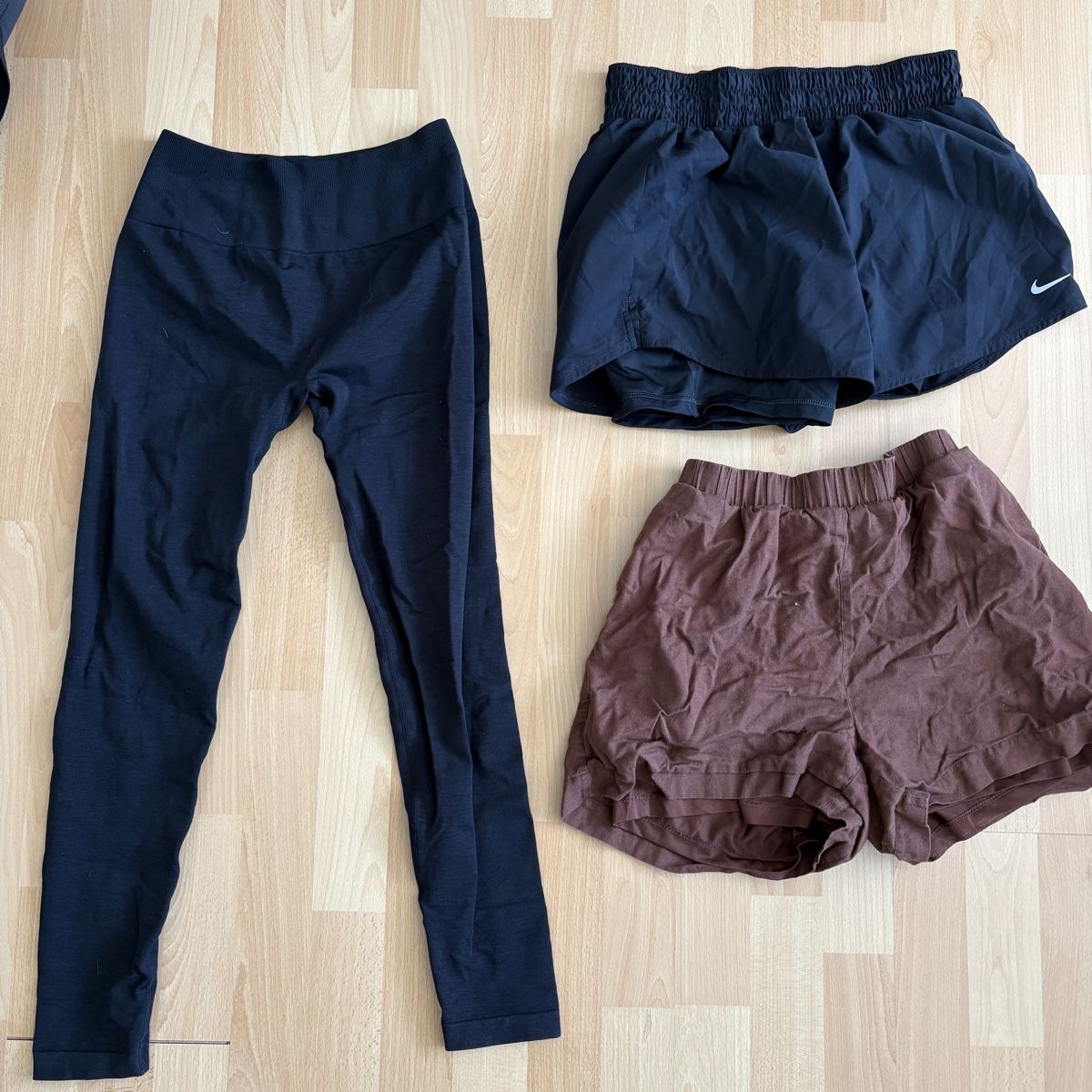 Lotti di vestiti: Sport hosen – Usato da Weisslingen venduto da andre.a.o