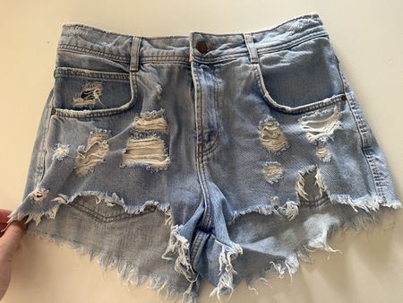 Zara Jeans Shorts, destroyed Look, Gr. 36, super Zustand!