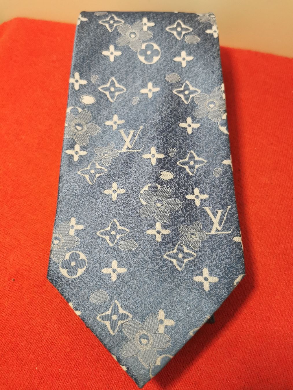 Louis Vuitton Cravatte: Louis Vuitton Krawatte  – Nuovo e nell'imballaggio originale da Schlieren venduto da vlalif