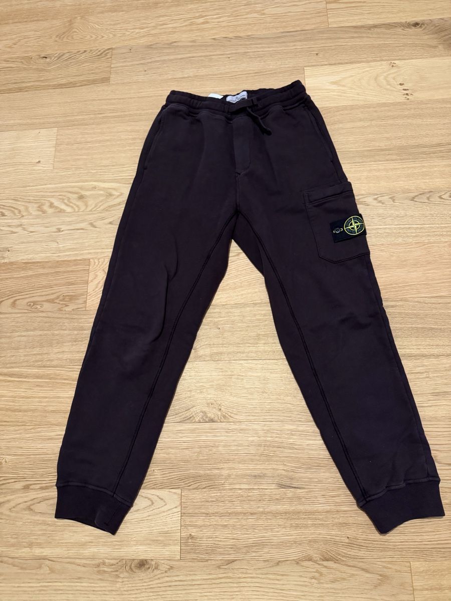 Stone Island Pantalons: Jogging stone Islande  – D'occasion à Farvagny-le-Grand par Ben-ja-min