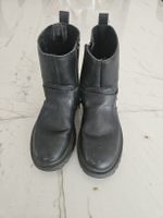 Schwarze Kunstlederstiefel mit Reissverschluss, Grösse 36