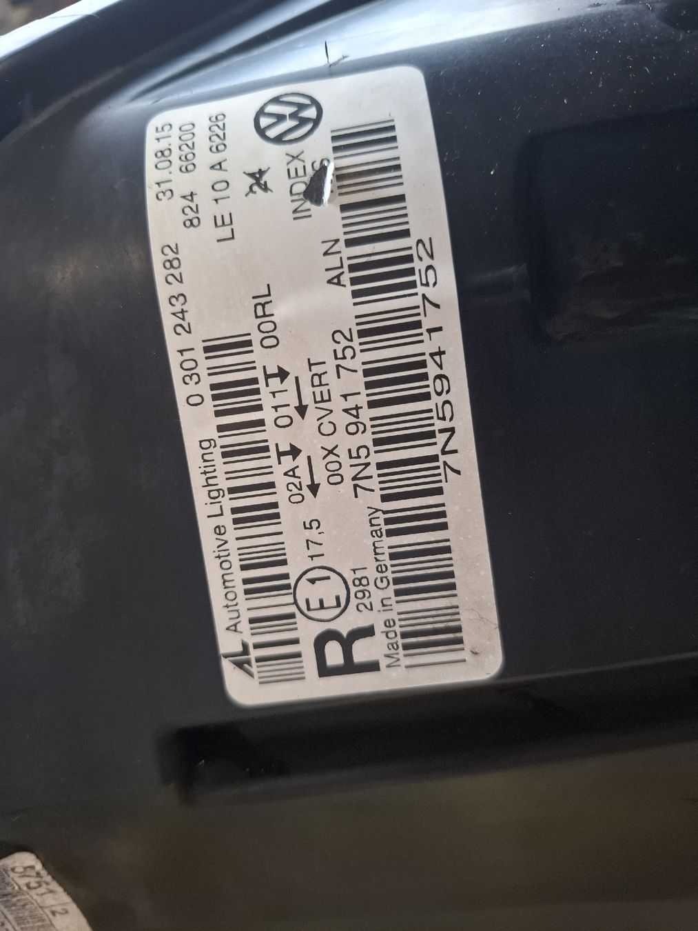 Seat Fari: Seat Alhambra LED Scheinwerfer rechts – Usato da Hefenhofen venduto da Garage_Barone 3