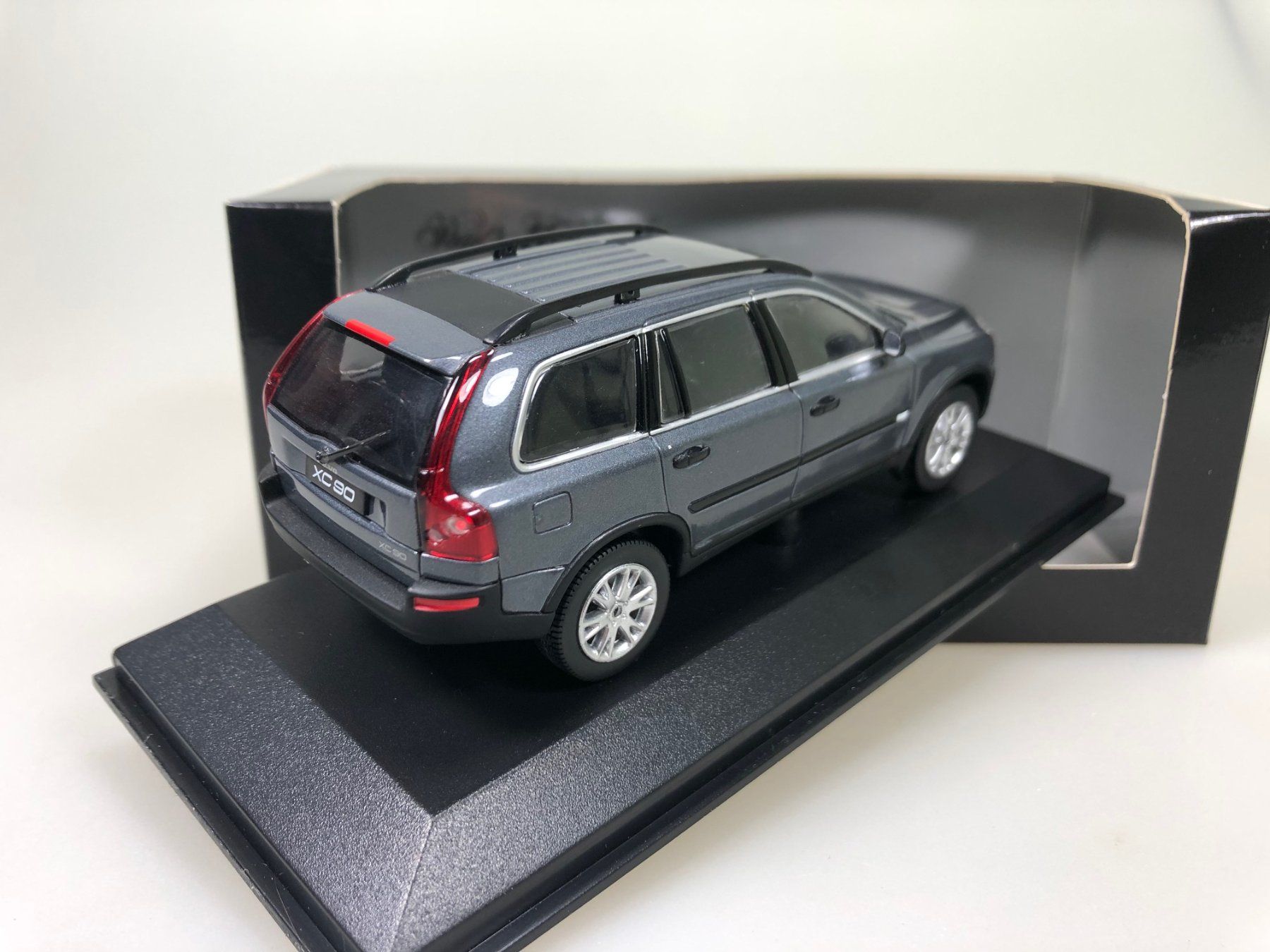 Volvo Modellini d'auto: Volvo XC90 - Minichamps - 1:43 – Usato da Widen venduto da Himan 1