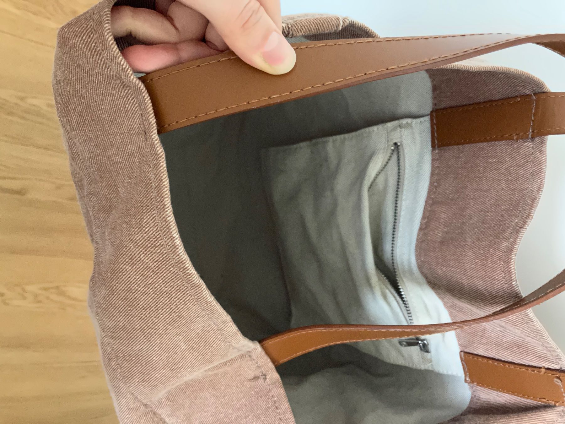 Apc Borse: A.P.C. IGOR STITCH TOTE - Tasche – Usato da Bern venduto da clairedeluna 7