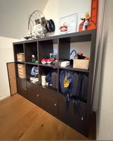 IKEA KALLAX Regal schwarz – mit 4 Türen – wie neu