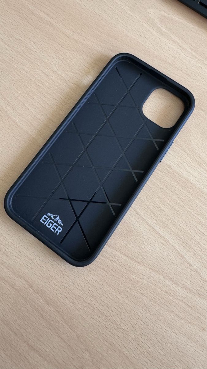 Eiger Cover & Protezioni schermo: EIGER Handyhülle iPhone 15 Plus – Usato da Nuglar venduto da Snicky77