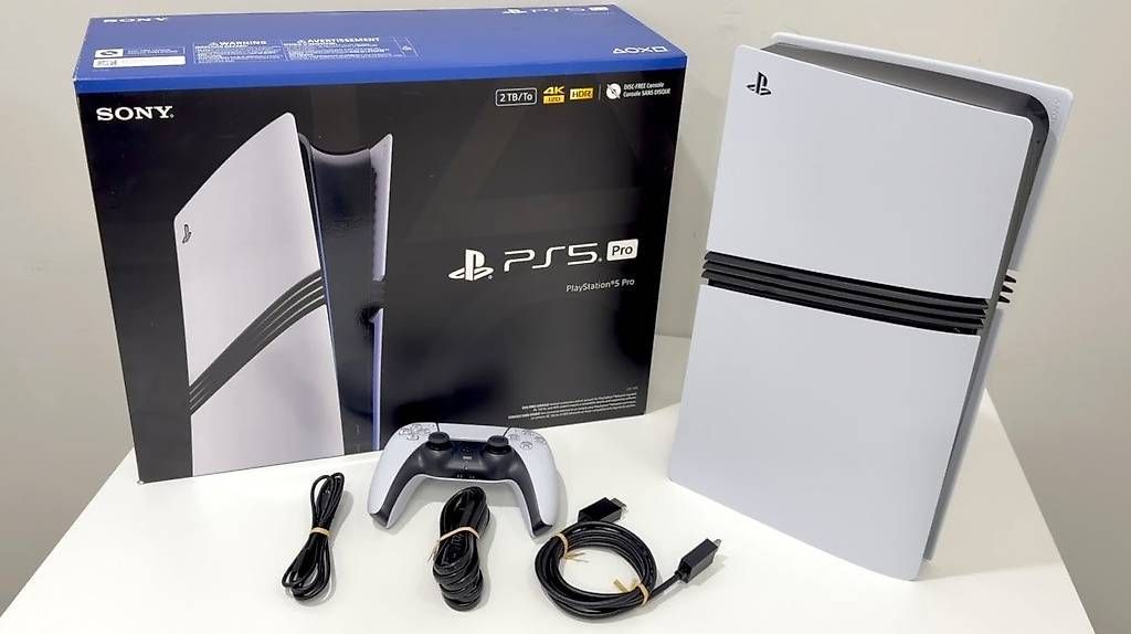 Konsolen: PlayStation 5 Pro 2To – Gebraucht aus La Chaux-de-Fonds von Honit.ch