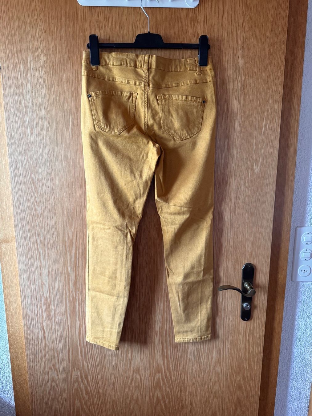 C&A Hosen: Senfgelbe Hose Gr. S – Gebraucht aus Grosswangen von second_hand_dress 1