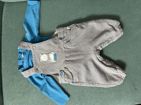 Obaibi Set mit gefütterter Latzhose und Body Grösse 60