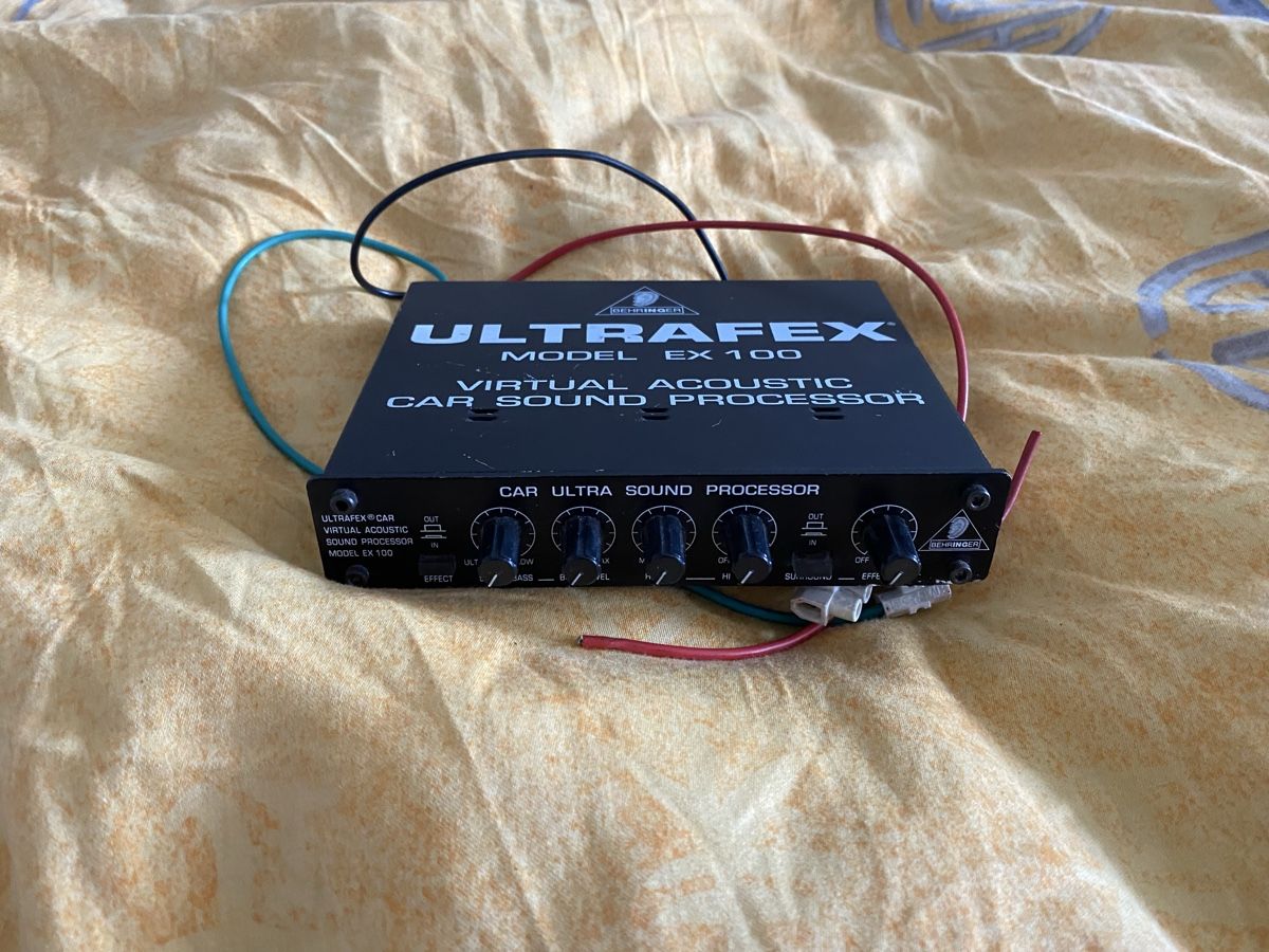 Behringer Egaliseurs: Behringer Ultrafex EX100 Car Sound Processor gebraucht – D'occasion à Oberentfelden par mei_t772