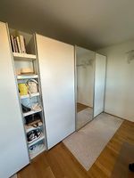 2x grosse Pfister Schwebetürenschränke mit Spiegel, wie neu!