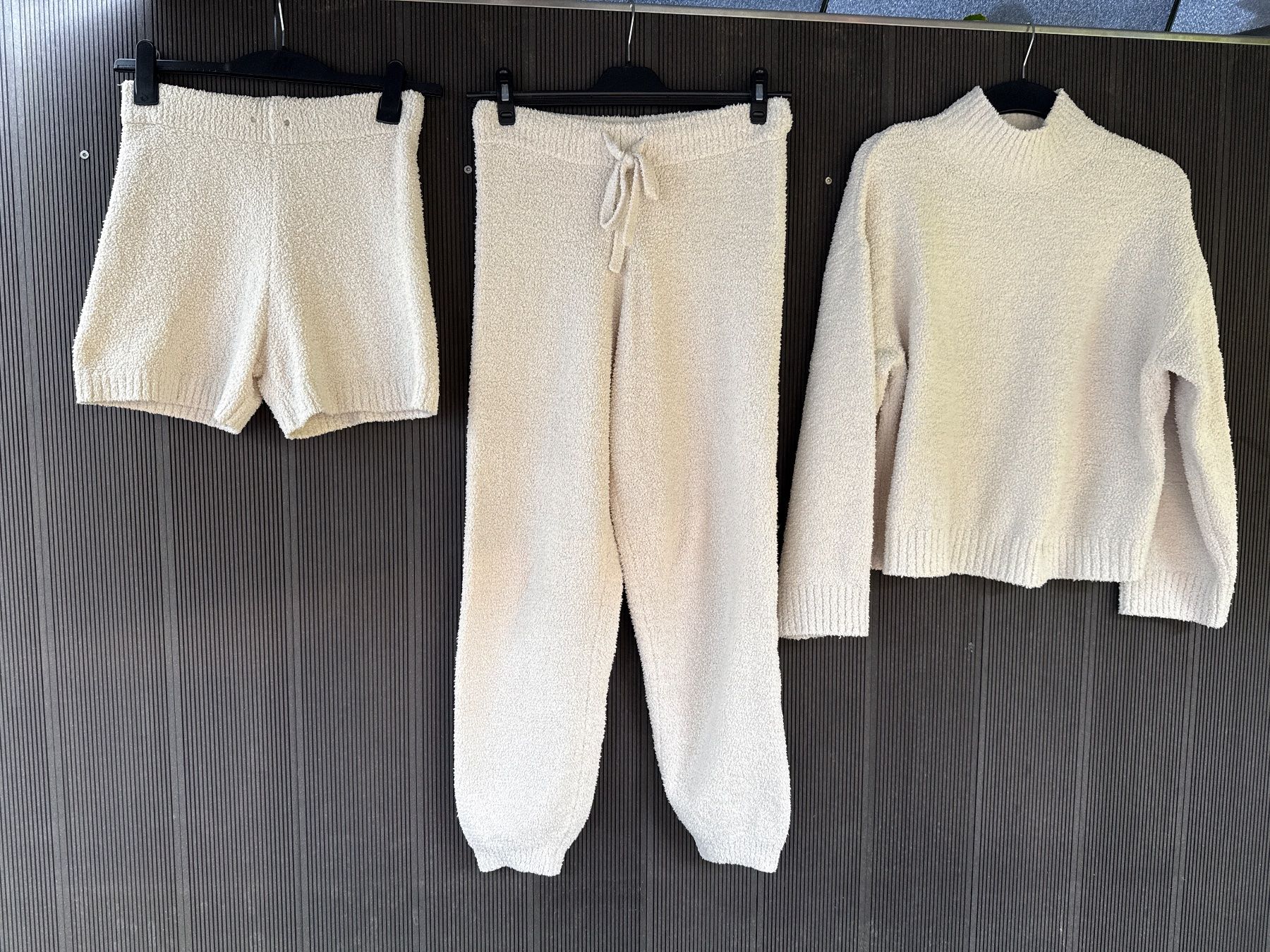 Lotti di vestiti: Kuschelpaket H&M Grösse S – Usato da Basel venduto da jetzt-wird-gemistet