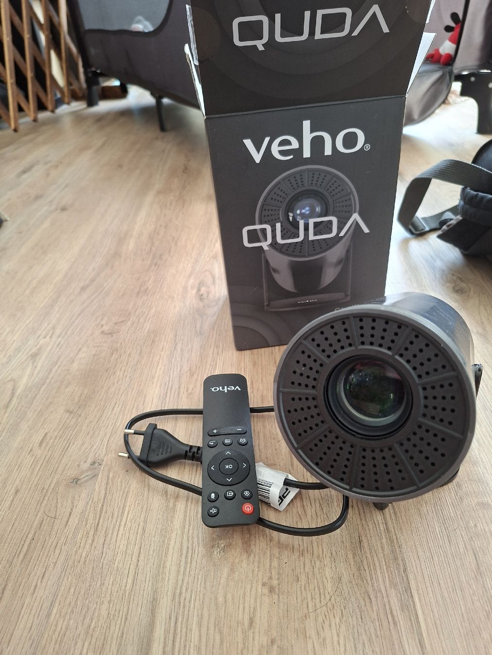 Sistema di controllo: Projecteur Veho Quda Smart Digital avec télécommande – Nuovo e nell'imballaggio originale da Ponts-de-Martel venduto da zai_ksg8