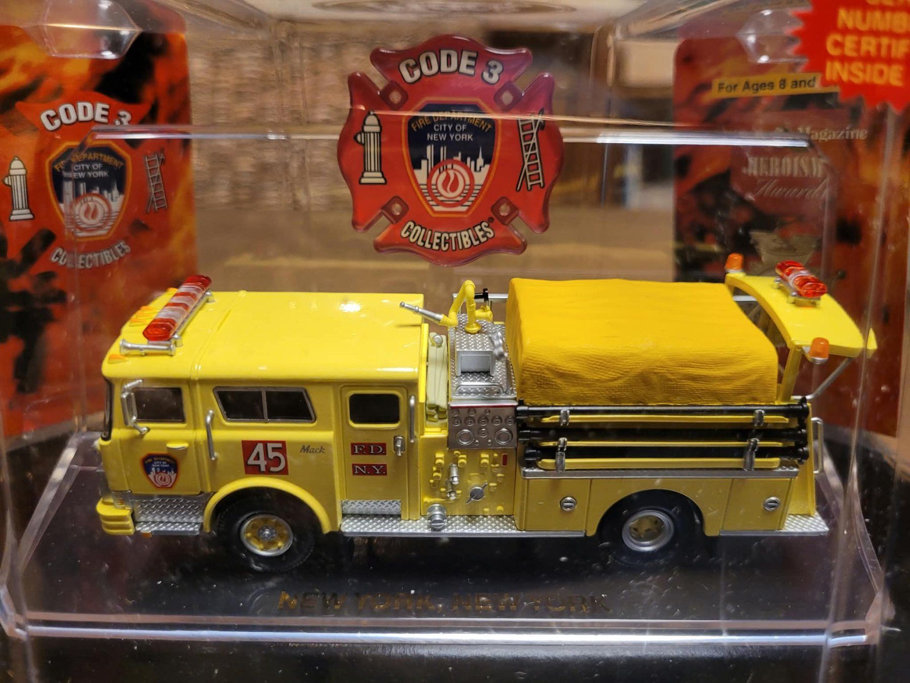 Modellautos: Code 3 Classics FDNY Mack Pumper 1:64 Gelb – Selten – Neu und originalverpackt aus Sonceboz-Sombeval von ter_9rc5 2