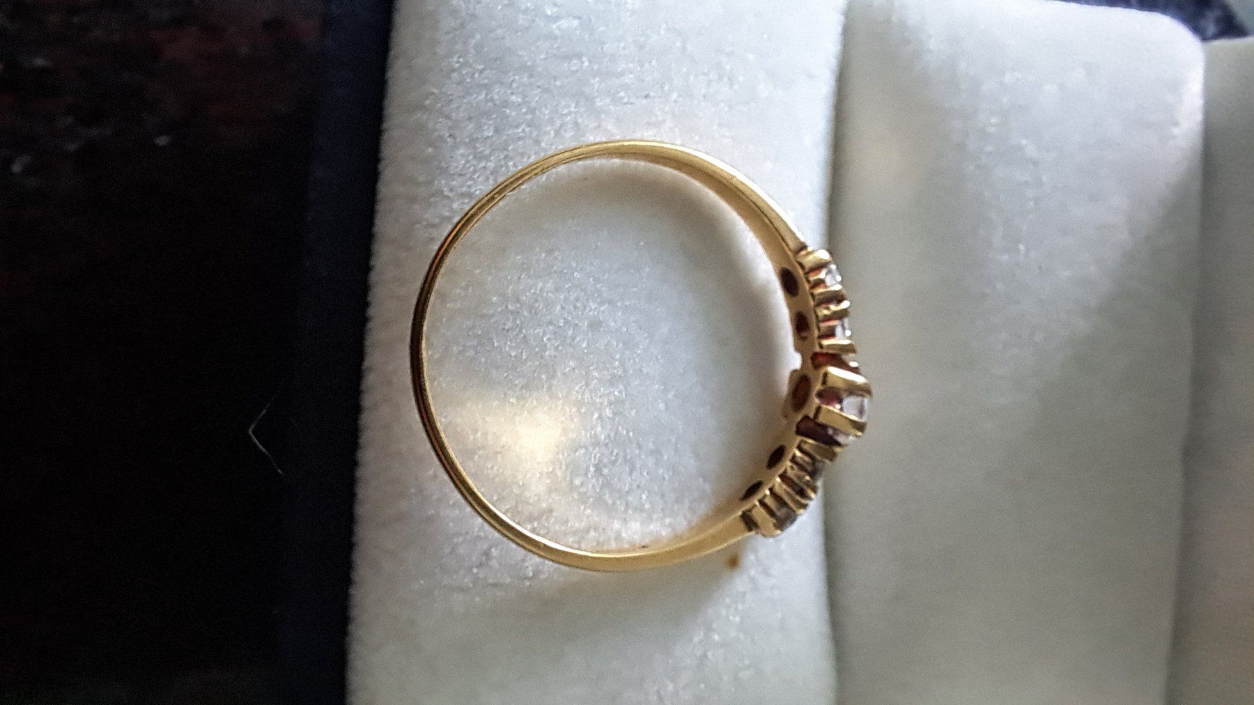 Ringe: Goldring mit Zirkonia – Gebraucht aus Pfäffikon ZH von Valsangiaccomo 2