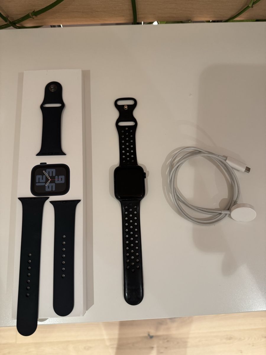 Apple Smartwatch: Apple Watch SE 44mm – Usato da Gamsen venduto da Lionel321 1