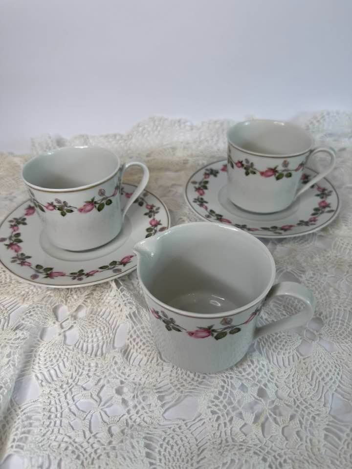 Set di piatti: Langenthal Château Kaffeeset mit Rosendekor 5-teilig – Nuovo (secondo la descrizione) da Oberhofen am Thunersee venduto da Edles_und_Seltenes 1
