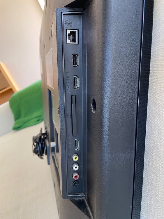Sony BRAVIA KDL32V5610 inkl. Wandhalterung Kaufen auf Ricardo