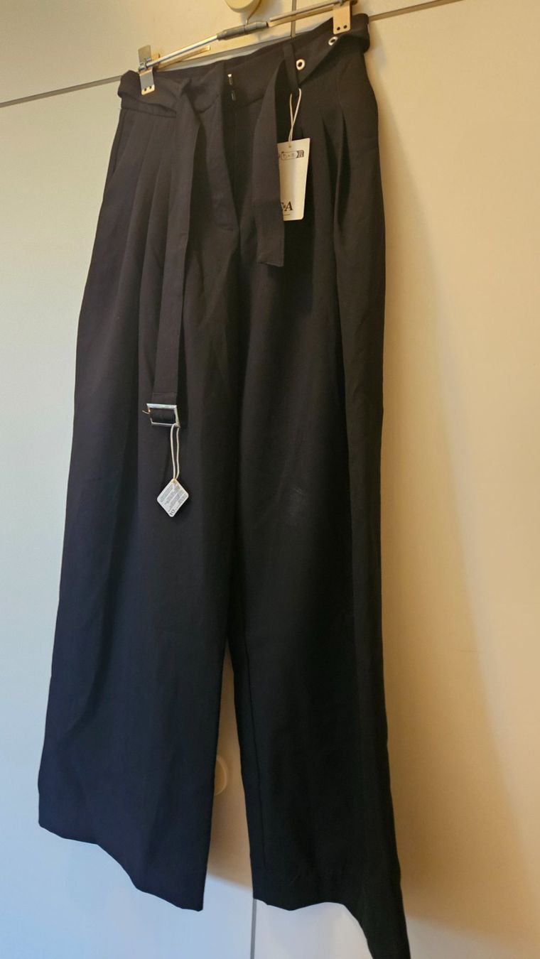C&A Pantaloni: Pantaloni C&A tg.34 nuovi – Nuovo (secondo la descrizione) da Melano venduto da H-Sara