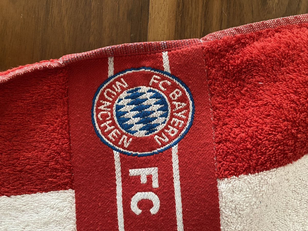 Teli da bagno: FC Bayern Handtuch – Usato da Wettswil venduto da coalva980001 1