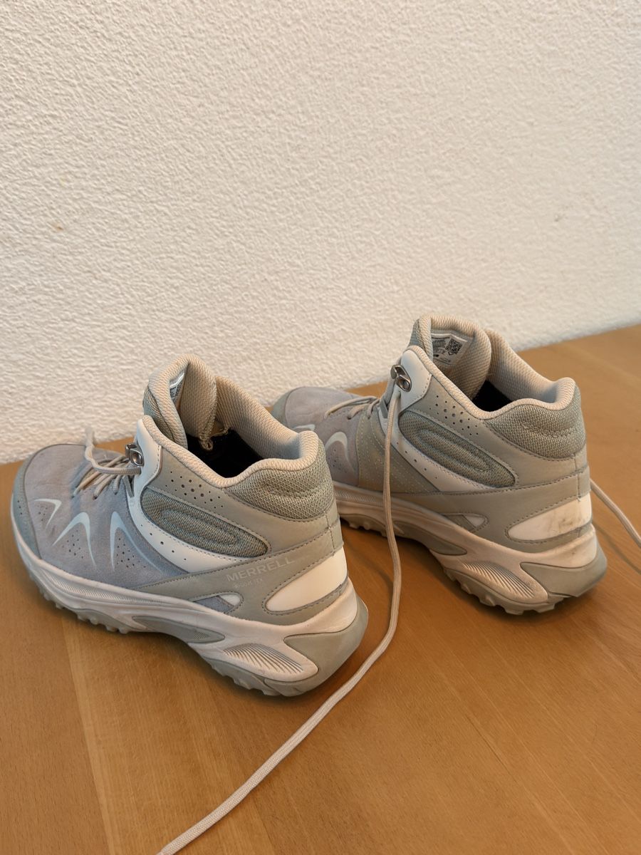 Merrell Scarpe da donna: Wanderschuhe Merrell grau Grösse 41 getragen – Usato da Rümlang venduto da VOS_R 1