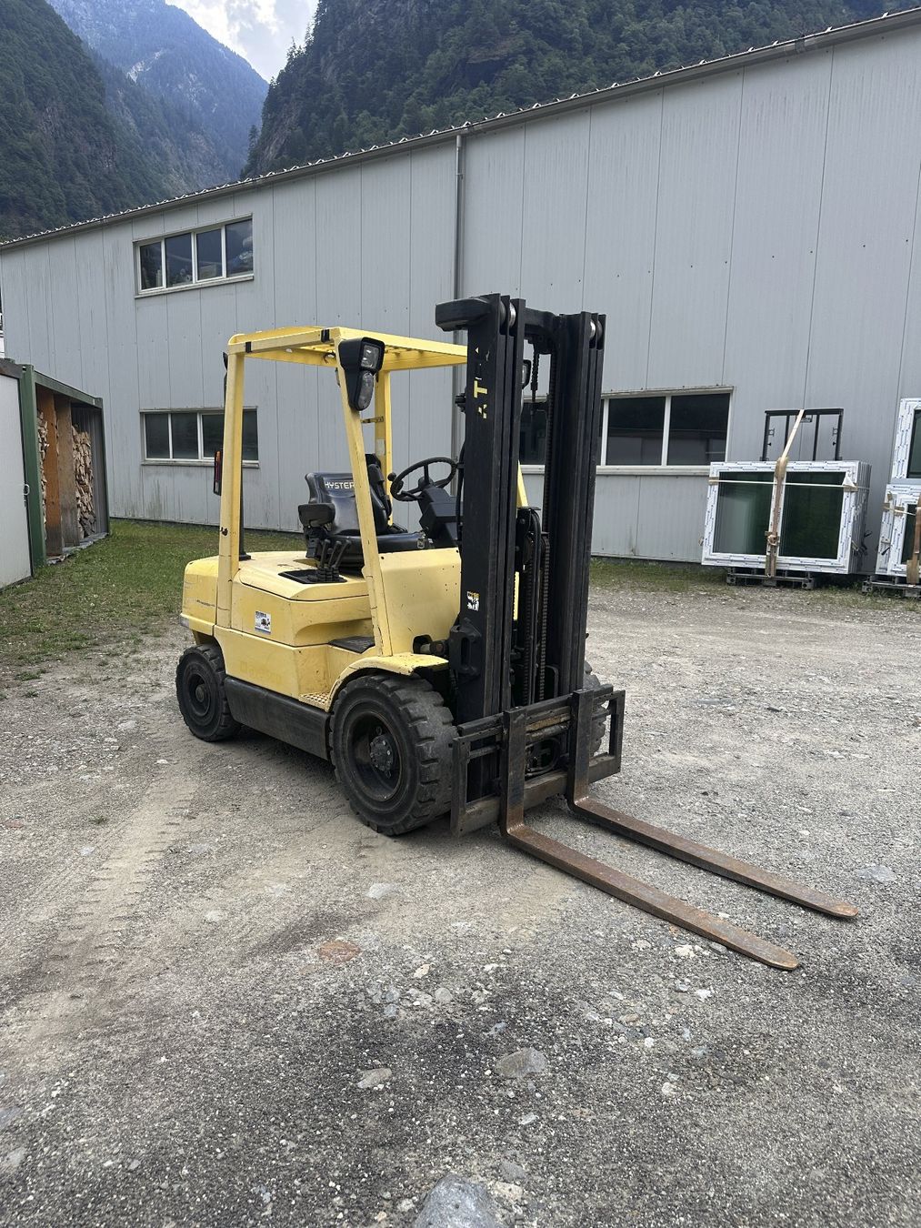 Carrelli elevatori e a forche: Hyster H2.50XM Stapler – Usato da Grono venduto da Urabus-88 1