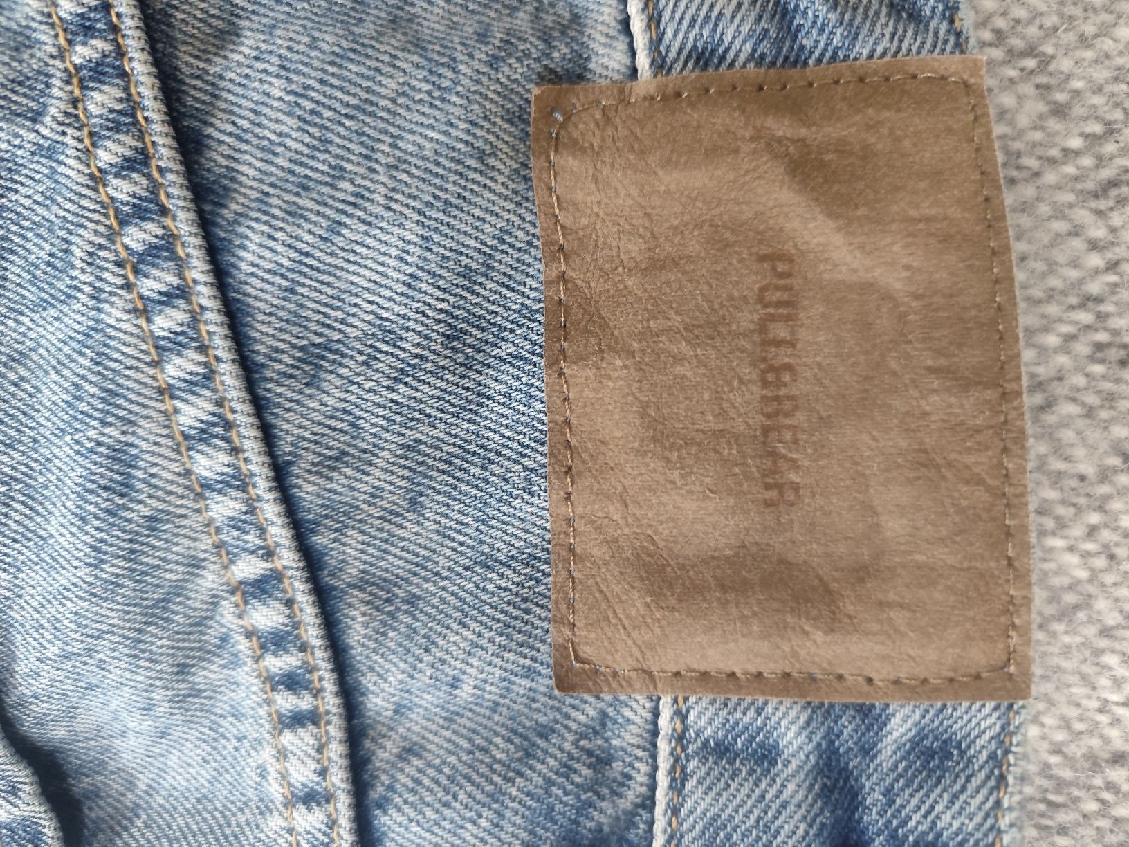 Pull&Bear Jeans: Bermuda Pull&Bear bleu denim taille basse taille 46 – Nuovo (secondo la descrizione) da Neuchâtel venduto da sis_2wcq 4