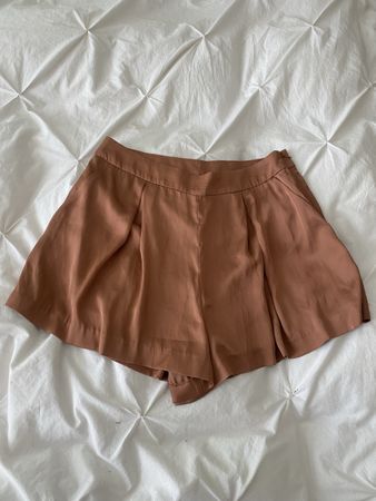 Shorts doré EUR 40 bon état