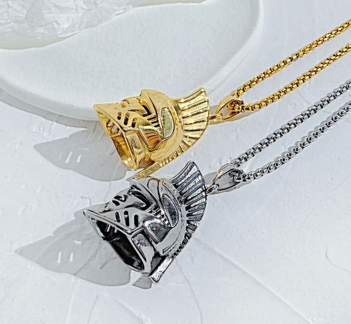 Ketten: Spartan Helmet pendant gold – Neu und originalverpackt aus Aarburg von StavFashion 2