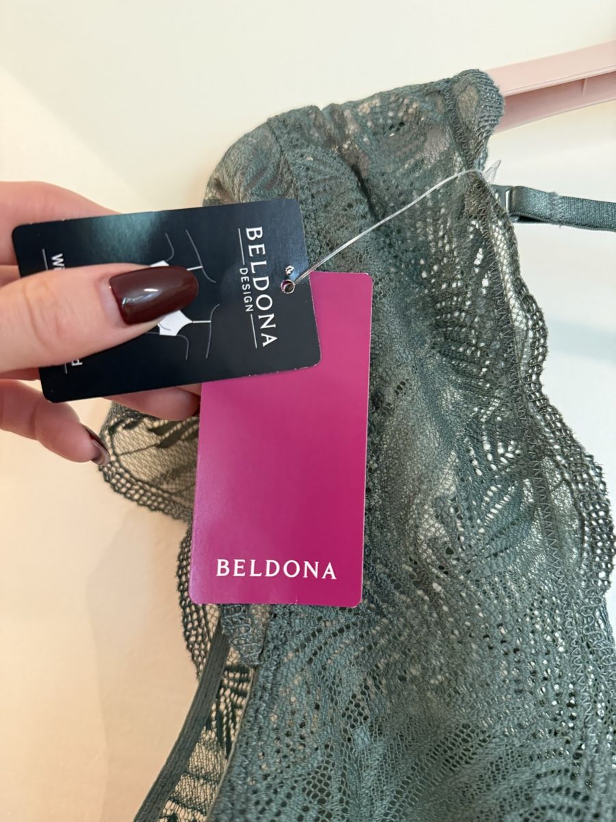 Beldona Top: BELDONA top M - NEW – Nuovo e nell'imballaggio originale da Basel venduto da dar_ch4051 5