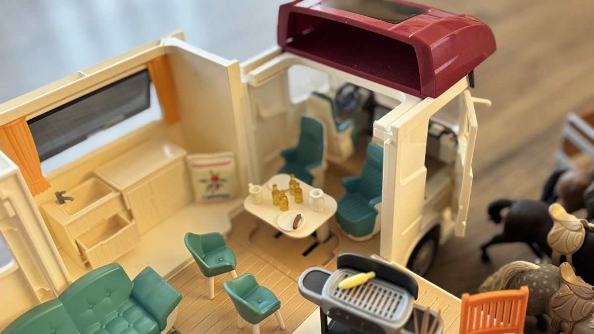Schleich Giocattoli: Schleich Wohnmobil – Usato da Weiningen ZH venduto da proi4o 7