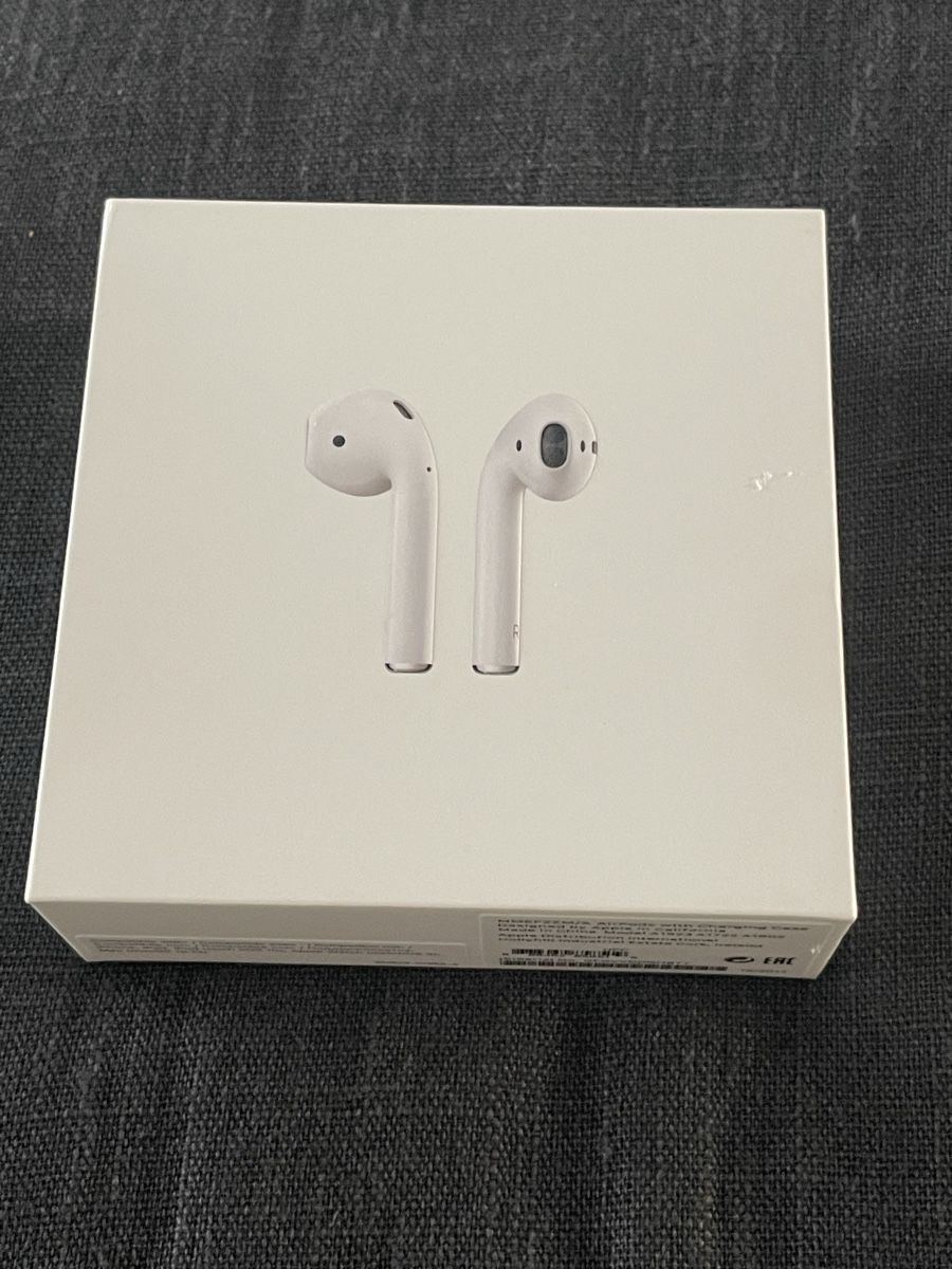 Apple Cuffie: Apple AirPods  – Nuovo (secondo la descrizione) da Luzern venduto da M.Ai 2