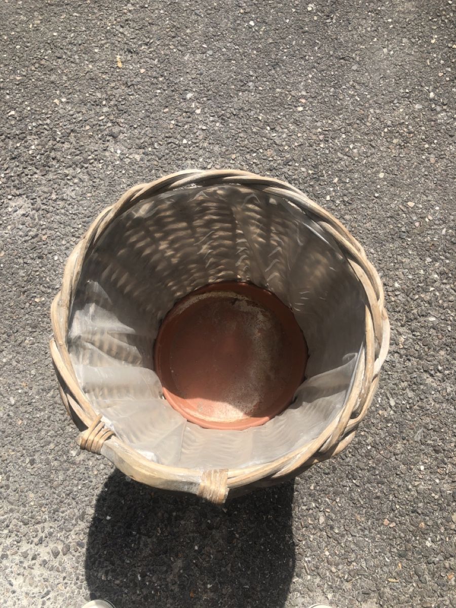 Ikea Accessoires: Blumenkorb – D'occasion à Schliern b. Köniz par Corinu59 1