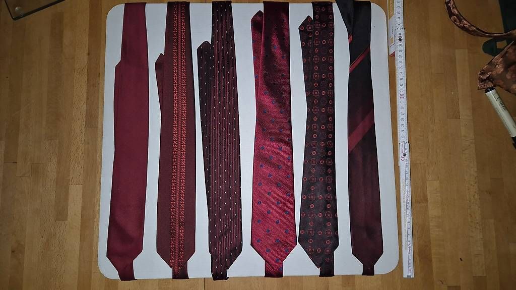 Cravatte: Vintage Herren Krawatten 4 Polyester & Seide – Usato da Zuerich venduto da Moysy