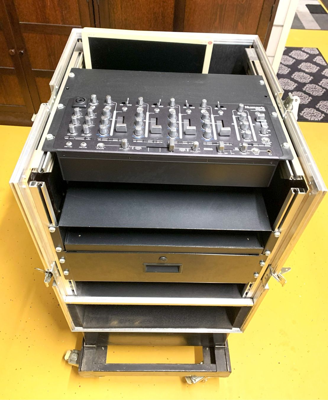 Autres accessoires: DJ Rack-Case, Top Zustand! – D'occasion à Rudolfstetten par Suc 4