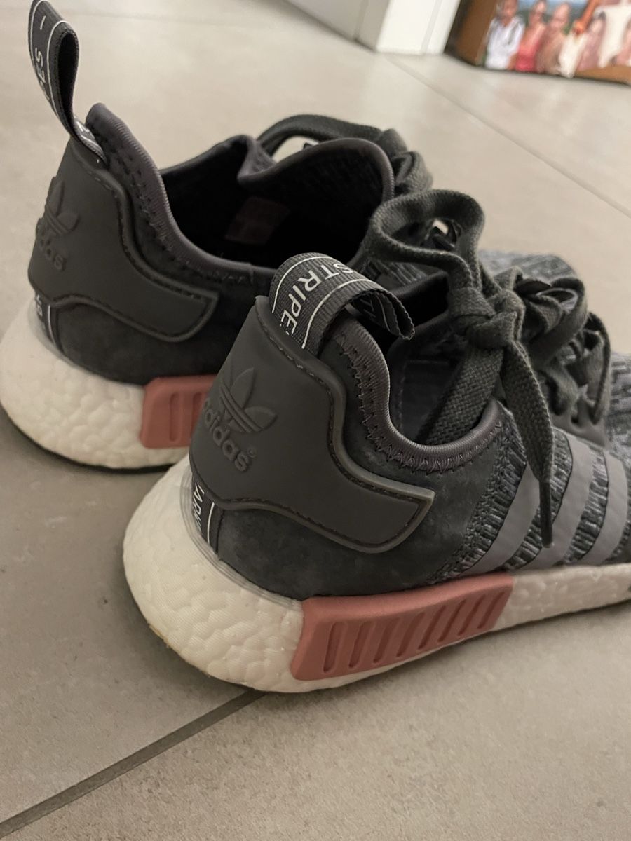 Adidas Damenschuhe: NMD Adidas Sneakers – Gebraucht aus Zunzgen von mel_y6w2 2