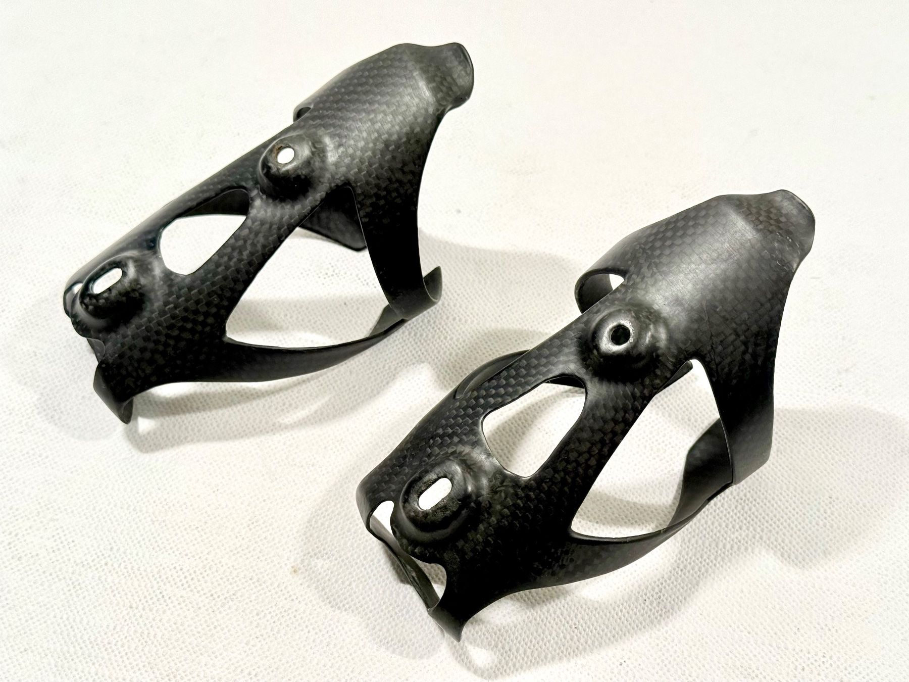 Pezzi di ricambio: UNKNOWN carbon Bottle Cage Flaschenhalter Set TOPZ. 2604 – Usato da Luzern venduto da bikeandbeltcom 2
