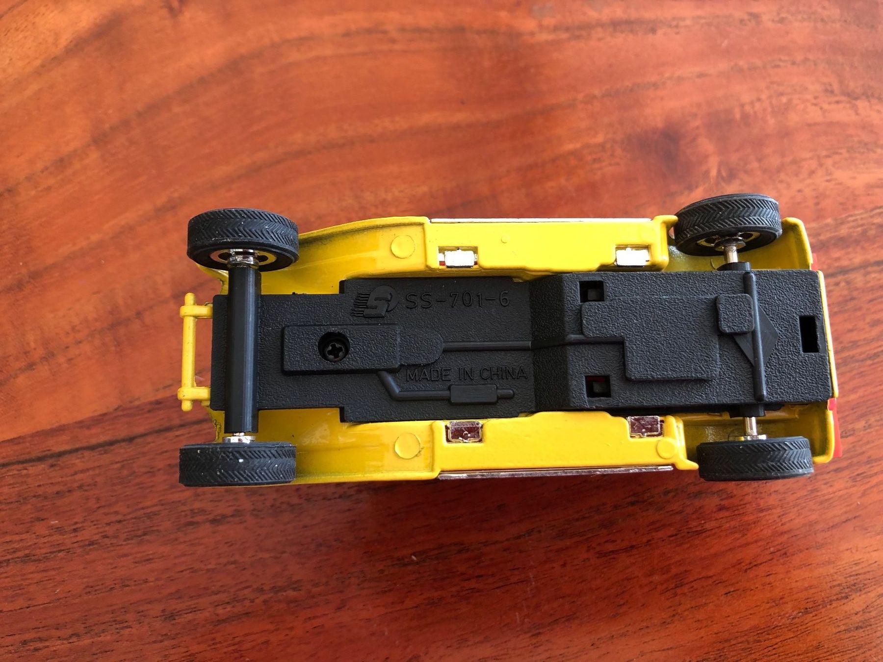 Modellini d'auto: Holztransporter Spielzeugauto Oldtimer LKW mit Baumstämmen – Nuovo (secondo la descrizione) da Schübelbach venduto da Dolly990_2 2