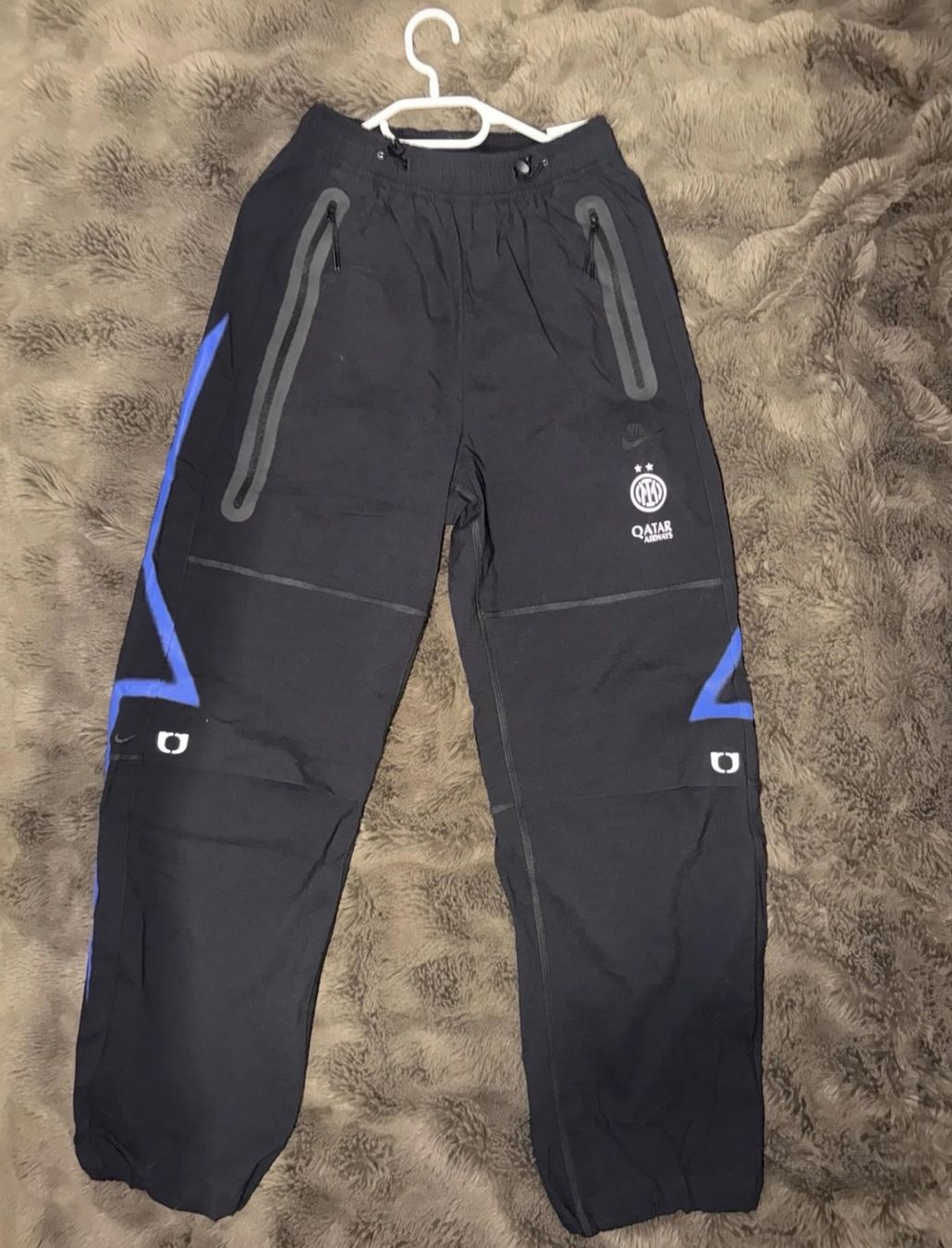 Nike Lotti di vestiti: NIKE TECH WOVEN SUIT X INTER MAILAND – Nuovo (secondo la descrizione) da Goldau venduto da RP95 1