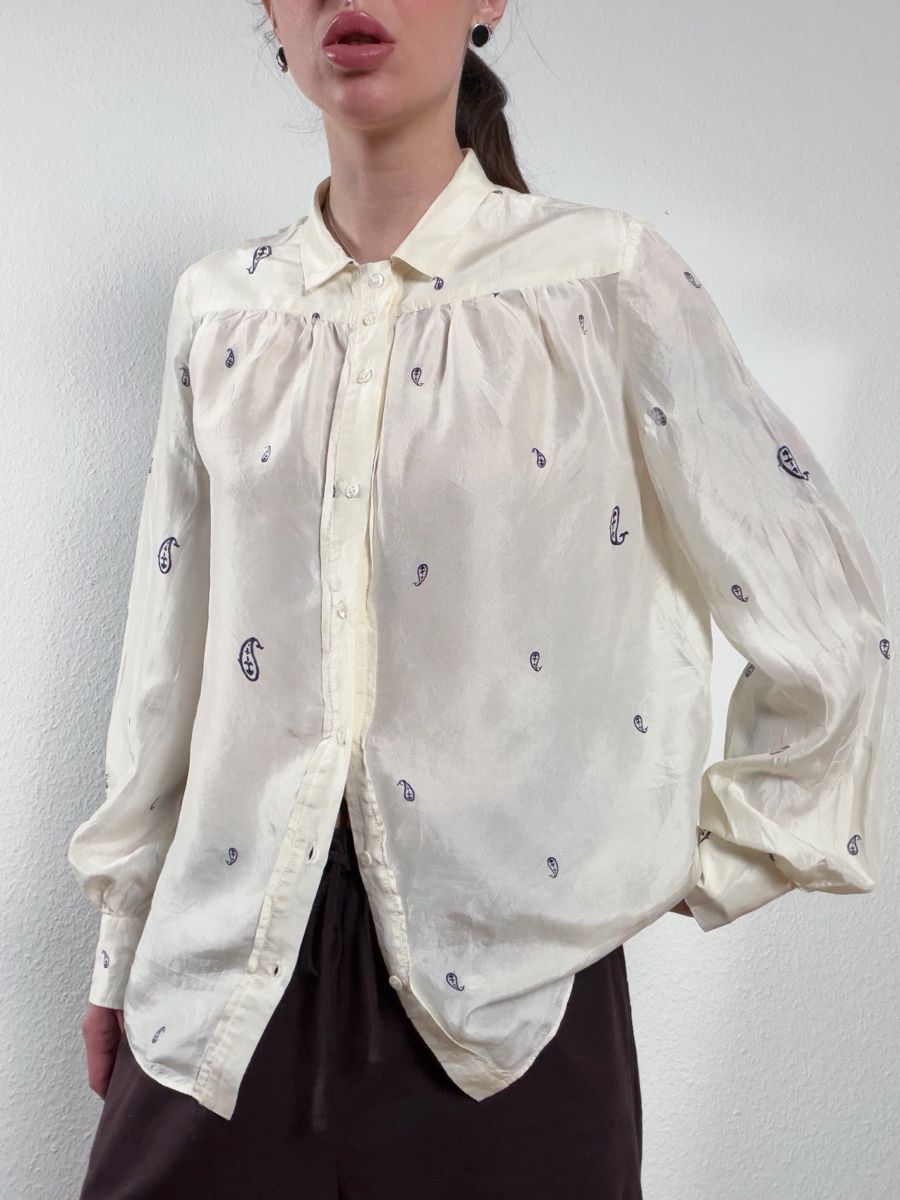 Aspesi Camicette: ASPESI cream silk paisley blouse  – Usato da Knonau venduto da Grapesvintage